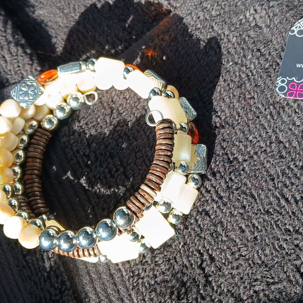 New coil bracelet